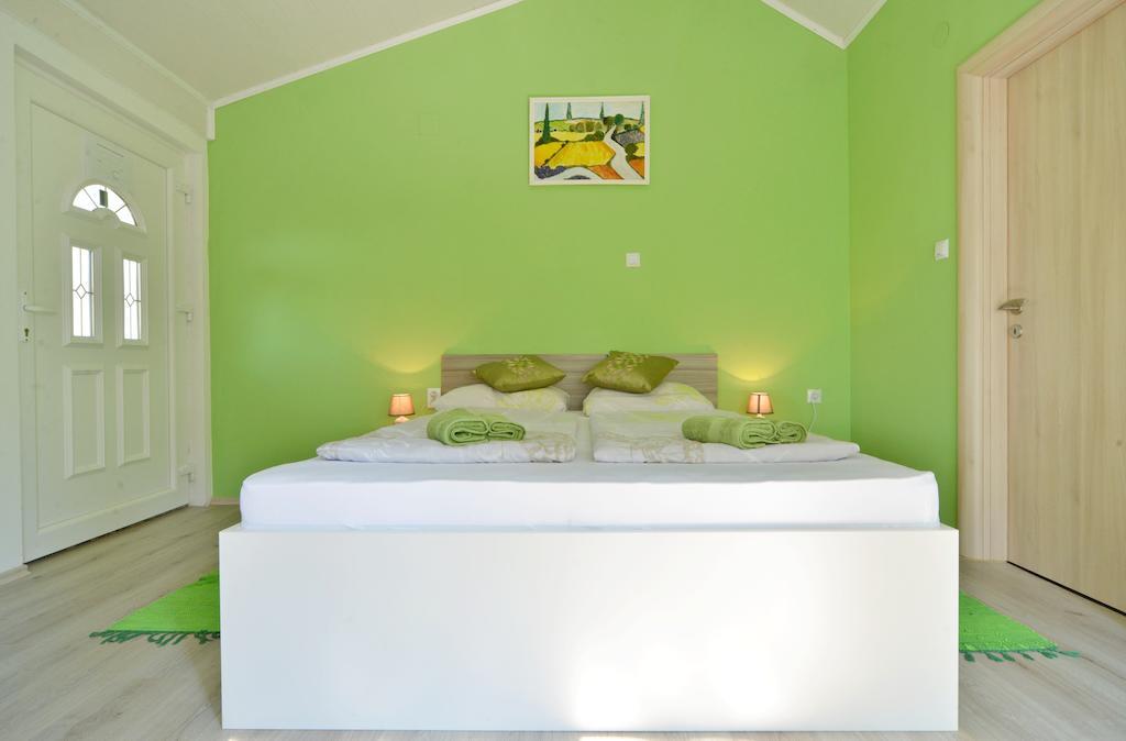 Guest House Rudine Slunj Rom bilde